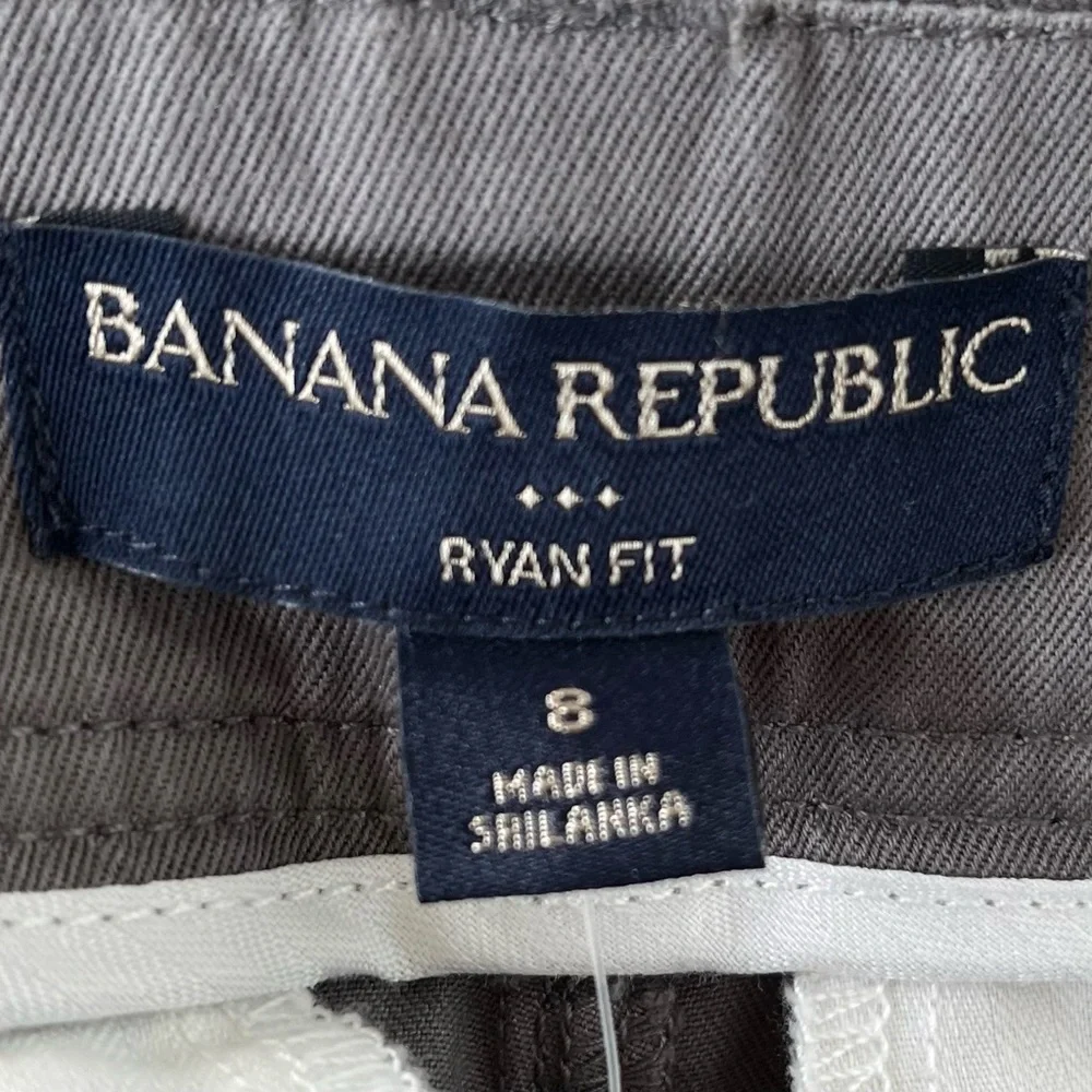 •Banana Republic Factory•  NWT Ryan Fit Taupe Chino Pants - Size 8 - Picture 2 of 10